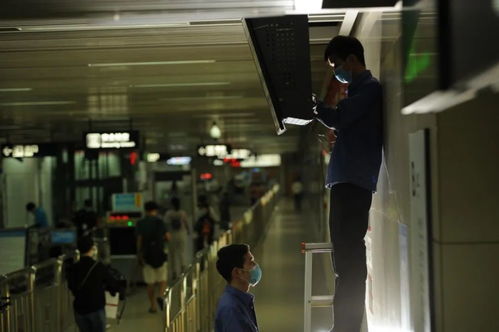 地铁深处 通讯设备维修的隐秘江湖