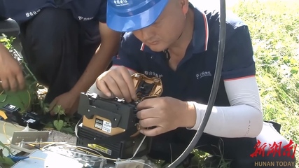 怀化电信 战高温 保通畅，通讯设备修理一线纪实